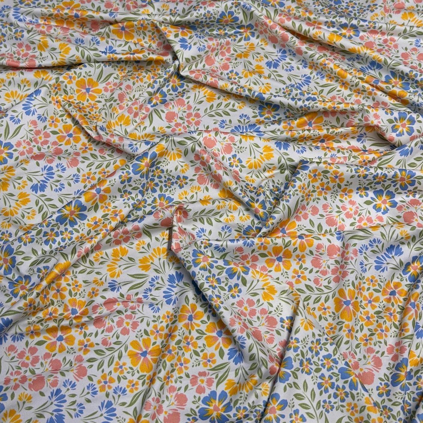 4 Way Stretch Print Nylon Spandex Fabric By The Yard Tricot Swim Wear Bikini Active Wear Mini Multicolor Floral Daisy Blue 260 GSM
