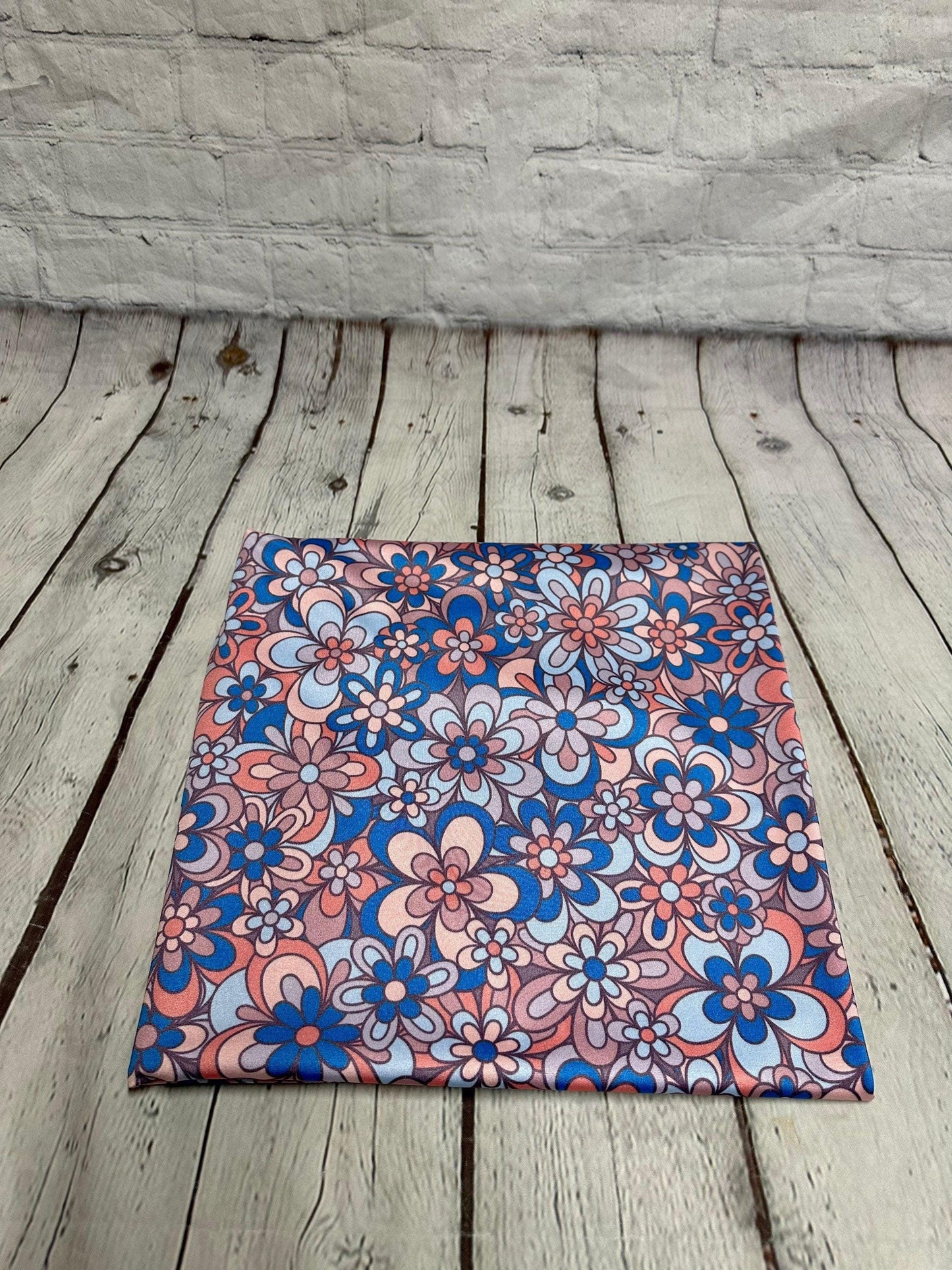 4 Way Stretch Print Nylon Spandex Fabric By The Yard Tricot SwimWear Bikini Active Wear Multi Color Floral Flower Vintage 280 GSM