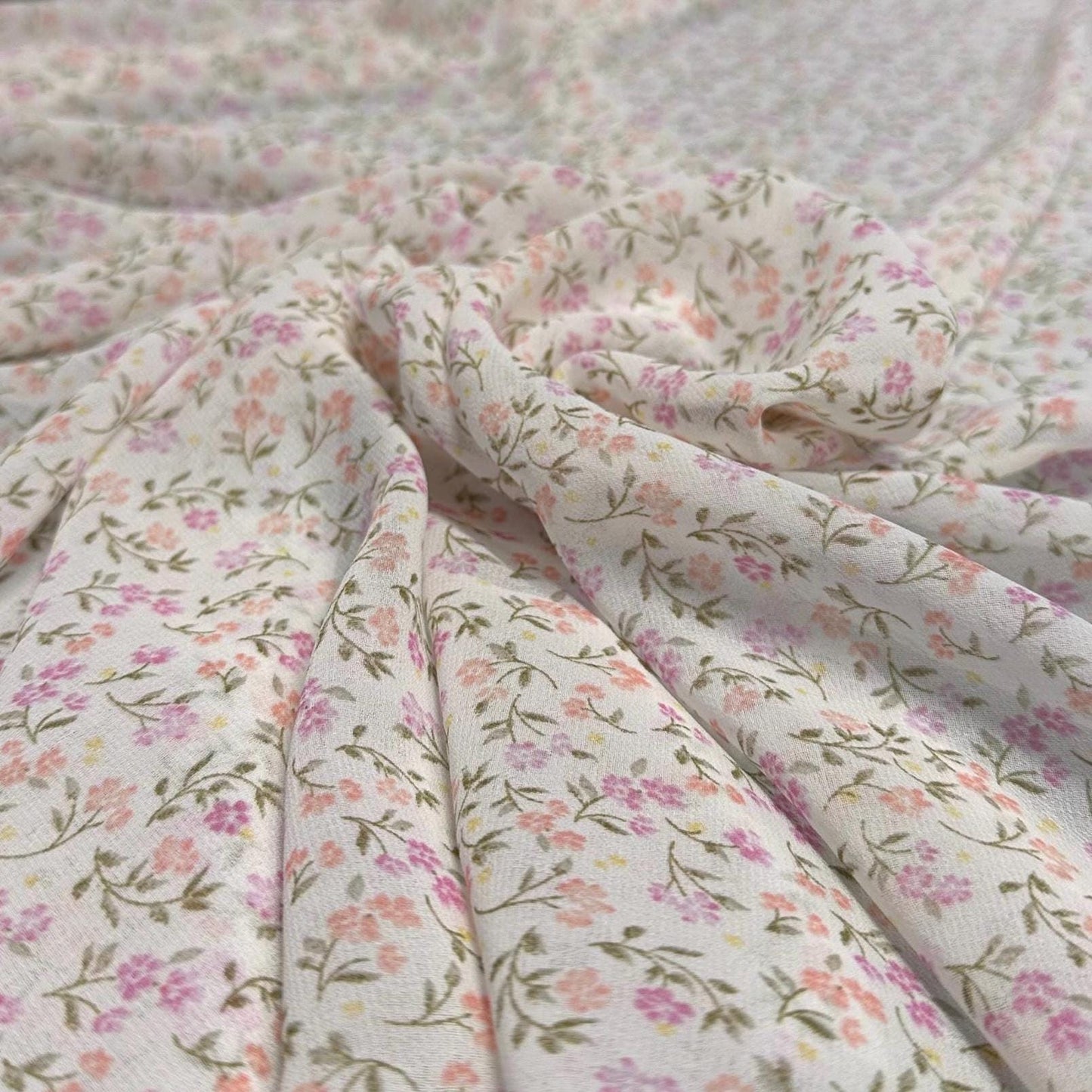 Polyester Chiffon Woven Print Fabric By The Yard Mini Multicolor Peach Flower Summer Floral Print Summer Flowy Dress