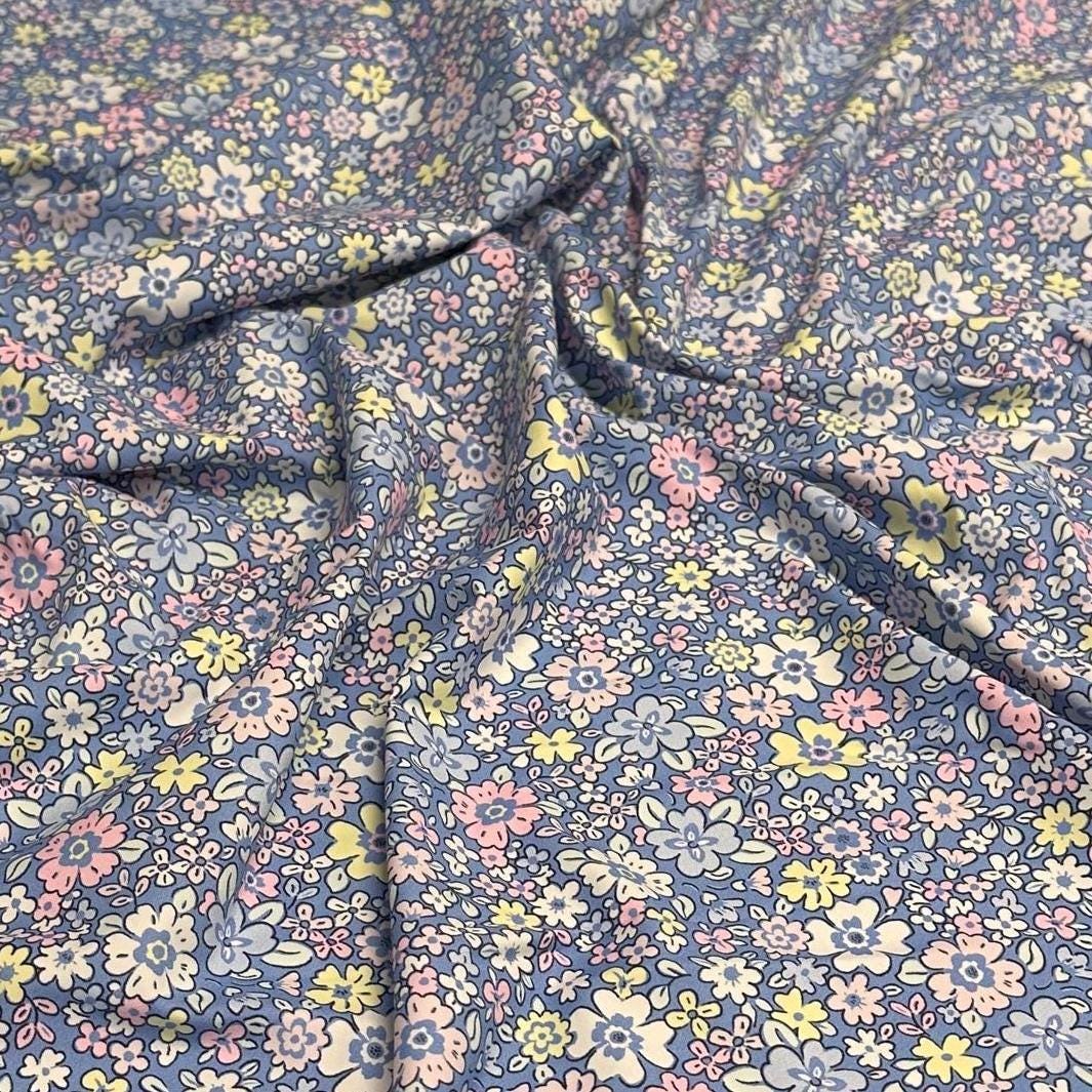 4 Way Stretch Print Nylon Spandex Fabric By The Yard Tricot Swim Wear Bikini Active Wear Mini Multicolor Floral Daisy Blue