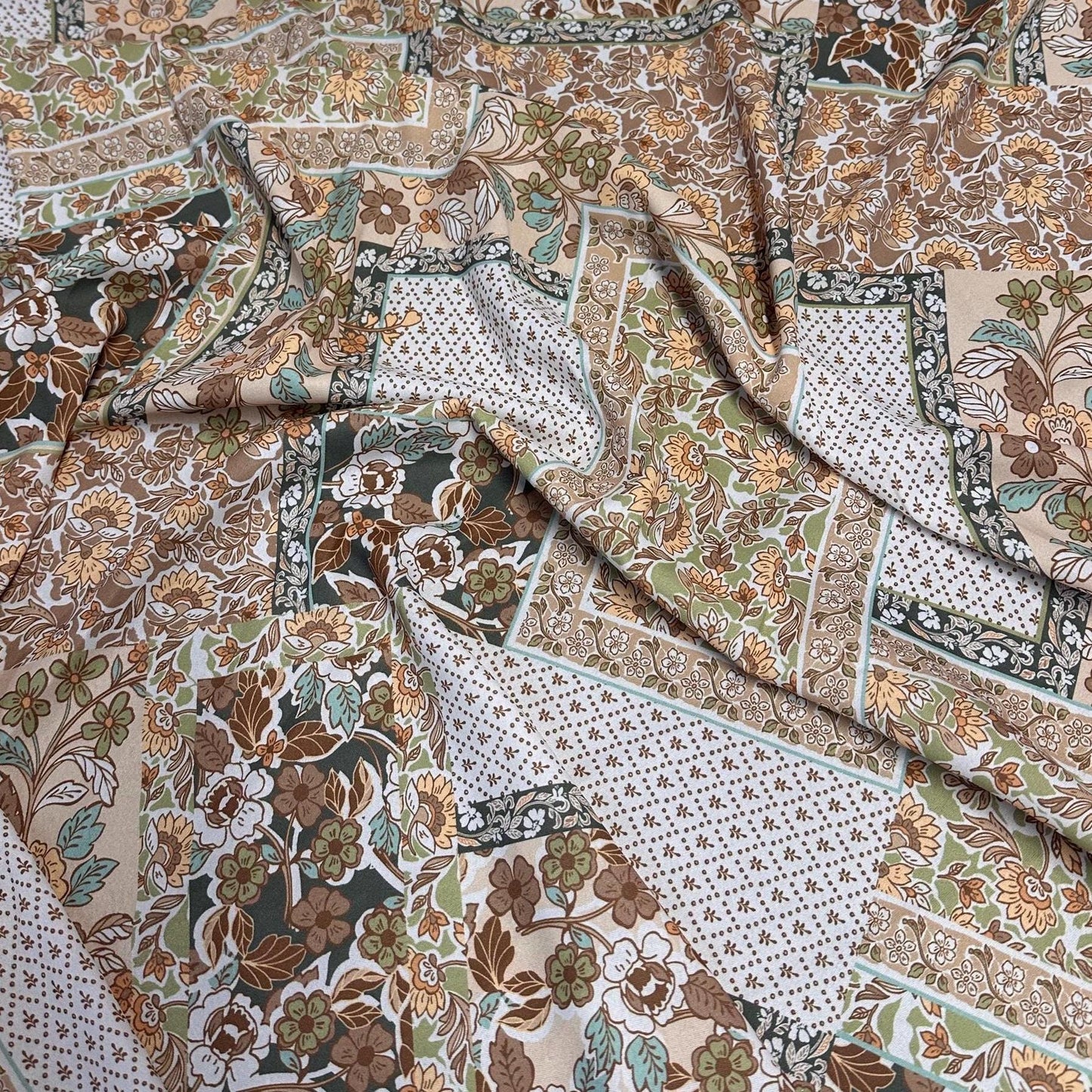 Airflow Woven Print Fabric By The Yard Green Paisley Vintage Flower Patchwork Geometric Floral Print