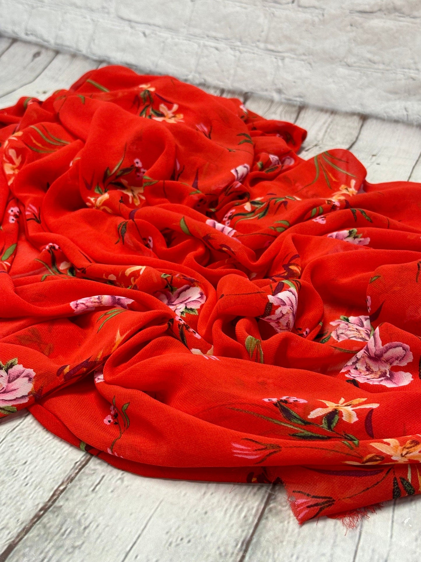 Polyester Chiffon Woven Print Fabric By The Yard Red Rose Flower Summer  Floral Print Summer Flowy Dress