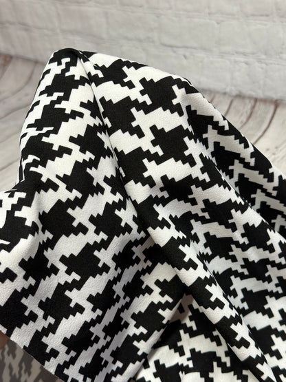 Techno Crepe Scuba Fabric Strech Knit for Dress Pants Blouse Fabric By The Yard Houndstooth