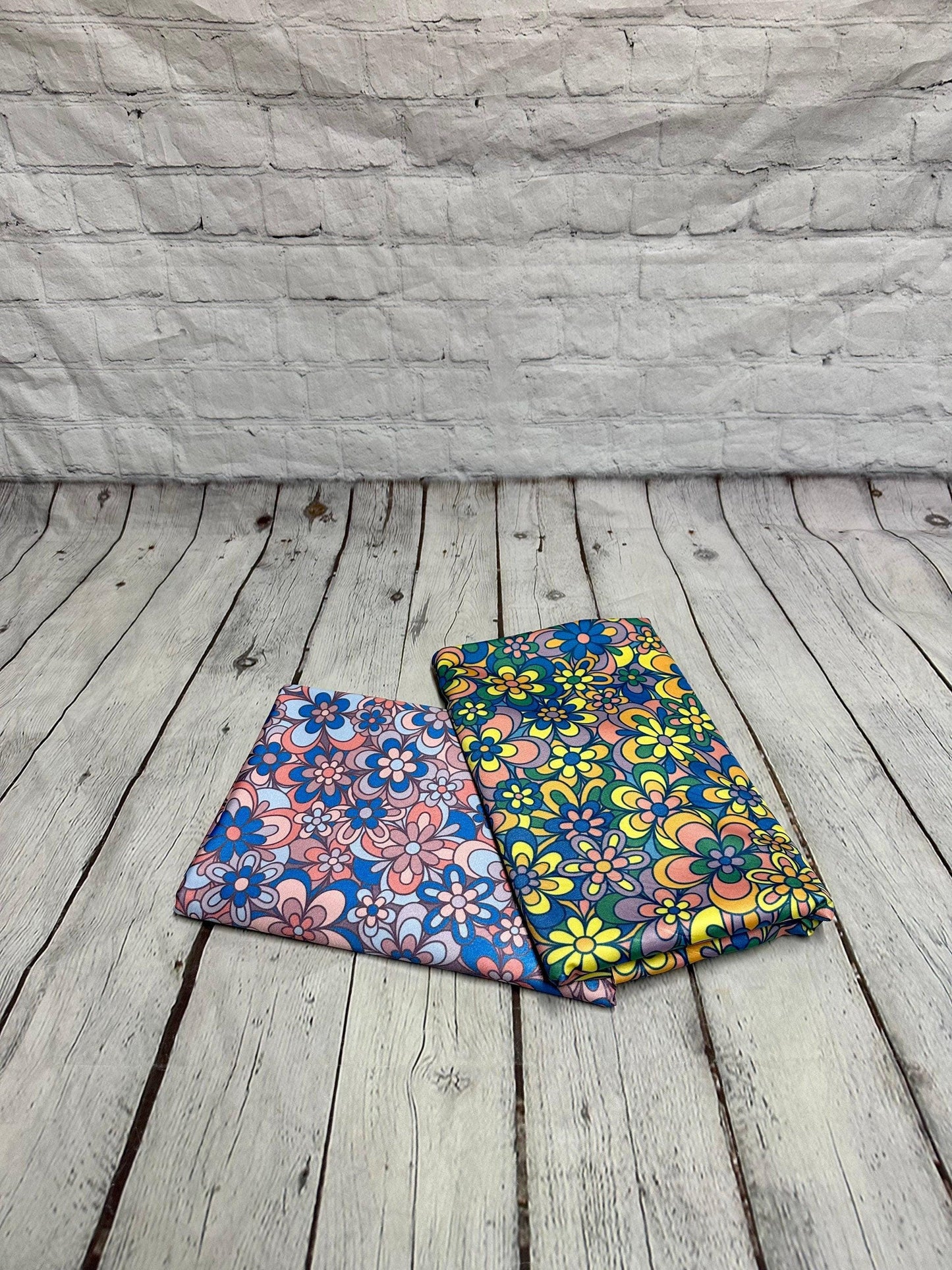 4 Way Stretch Print Nylon Spandex Fabric By The Yard Tricot SwimWear Bikini Active Wear Multi Color Floral Flower Vintage  280 GSM