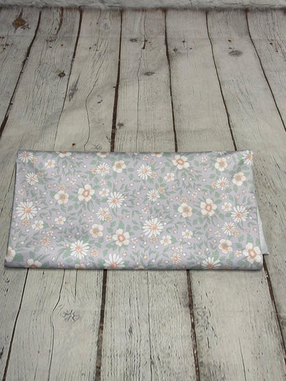 4 Way Stretch Tricot Print Spandex Fabric By The Yard Tricot Swim Wear Bikini Soft Pastel Small Ditsy Flower Foral Lavender Daisy