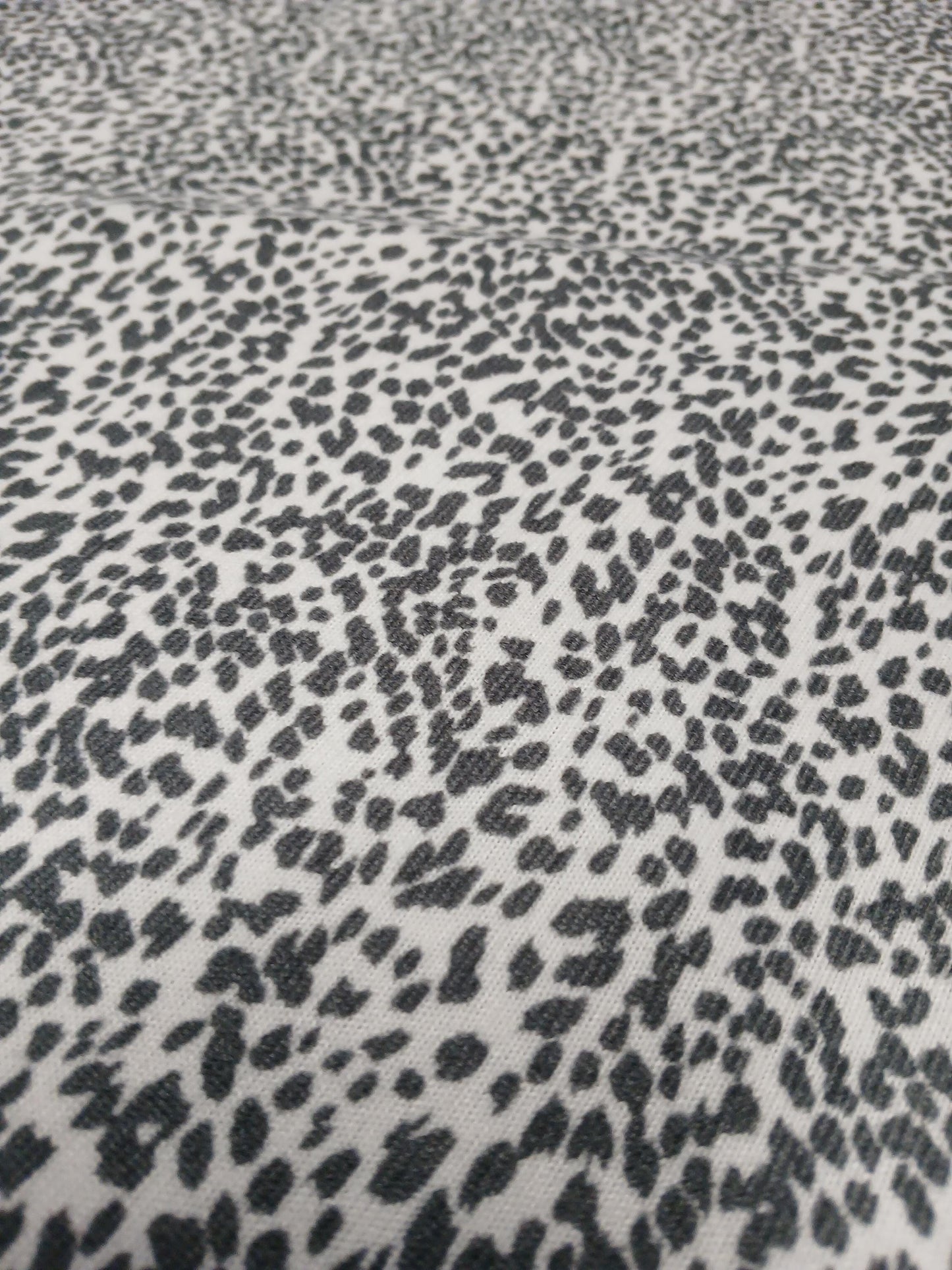 Premium Sweater Knit Mini Leaopard Animal Print Grey Cheetah Fabric By The Yard | 180 GSM Open Weave